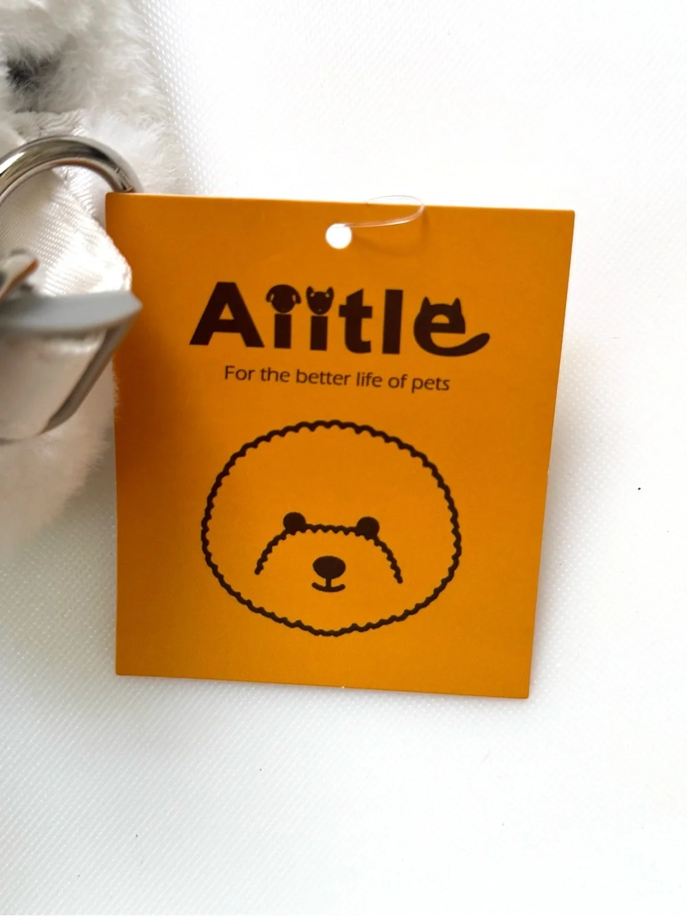 Aiitle soft white